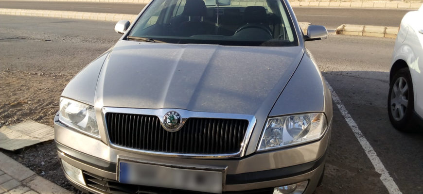 Skoda Superb Gris